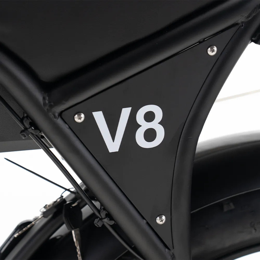 V8 MAX – Zwart