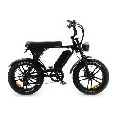 V8 Plus – Zwart